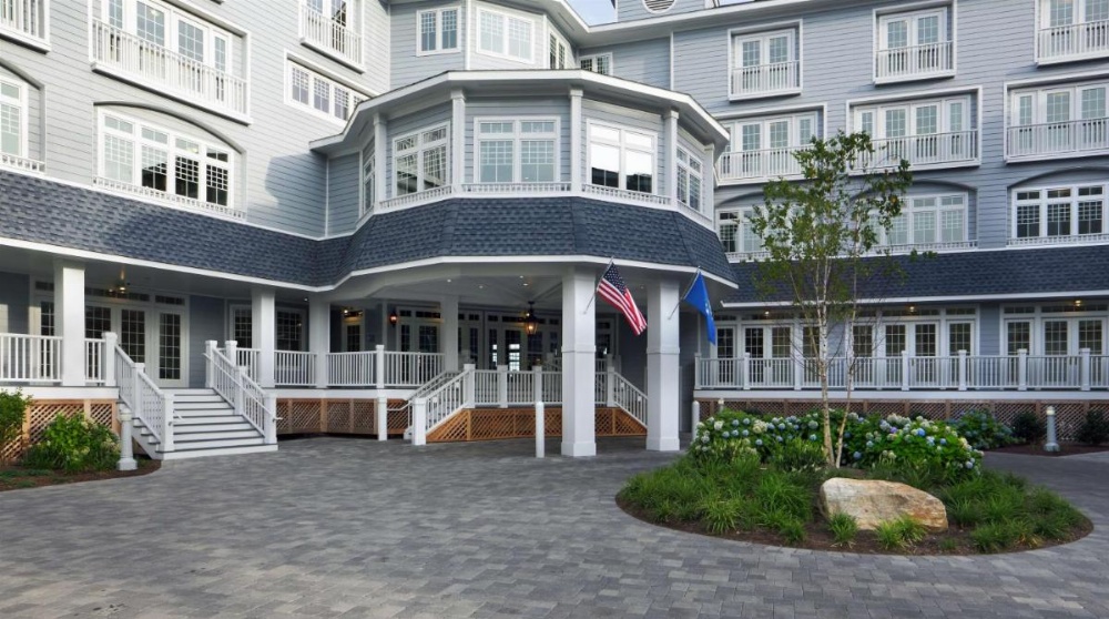 Madison Beach Hotel Curio Collection by Hilton Image 13