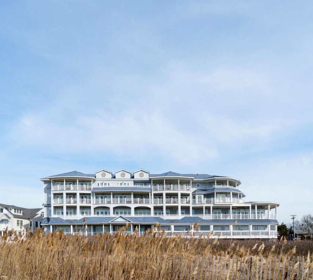 Madison Beach Hotel Curio Collection by Hilton Image 19