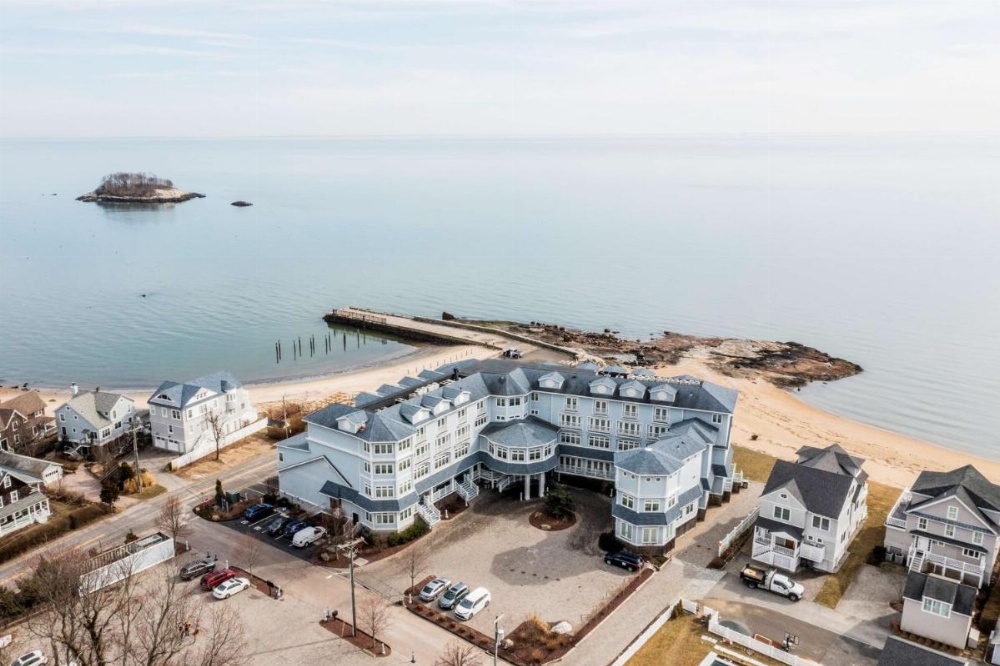 Madison Beach Hotel Curio Collection by Hilton Image 28