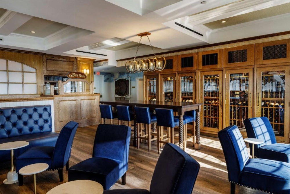 Madison Beach Hotel Curio Collection by Hilton Image 7